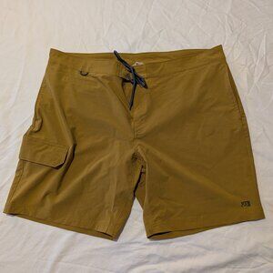 Duluth Trading Company Men's Boardshorts size 44